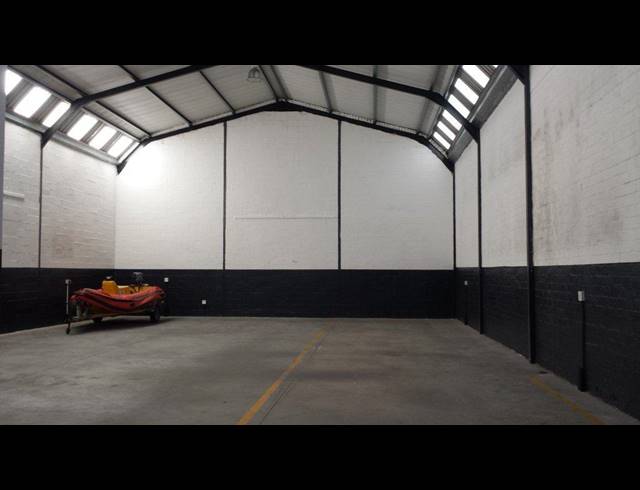 460M² FACTORY TO LET IN SAXON INDUSTRIAL